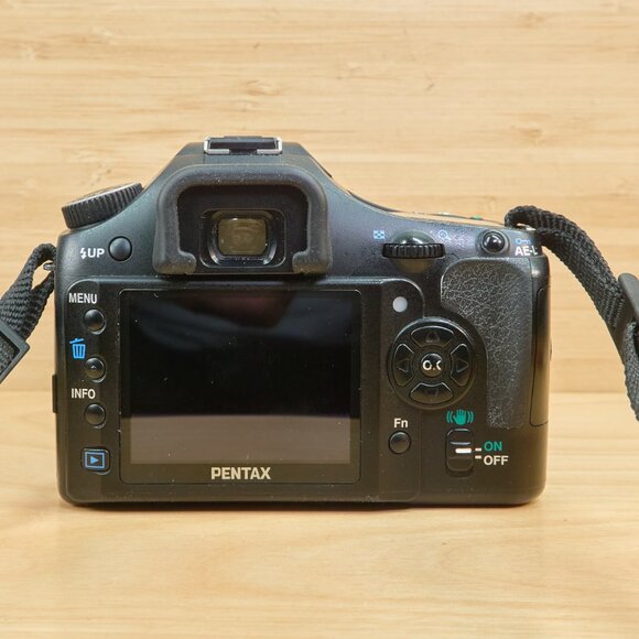 Pentax K200D 10.2MP DSLR + 18-55mm f/3.5-5.6 Lens – Weather-Sealed - Picture 4 of 9